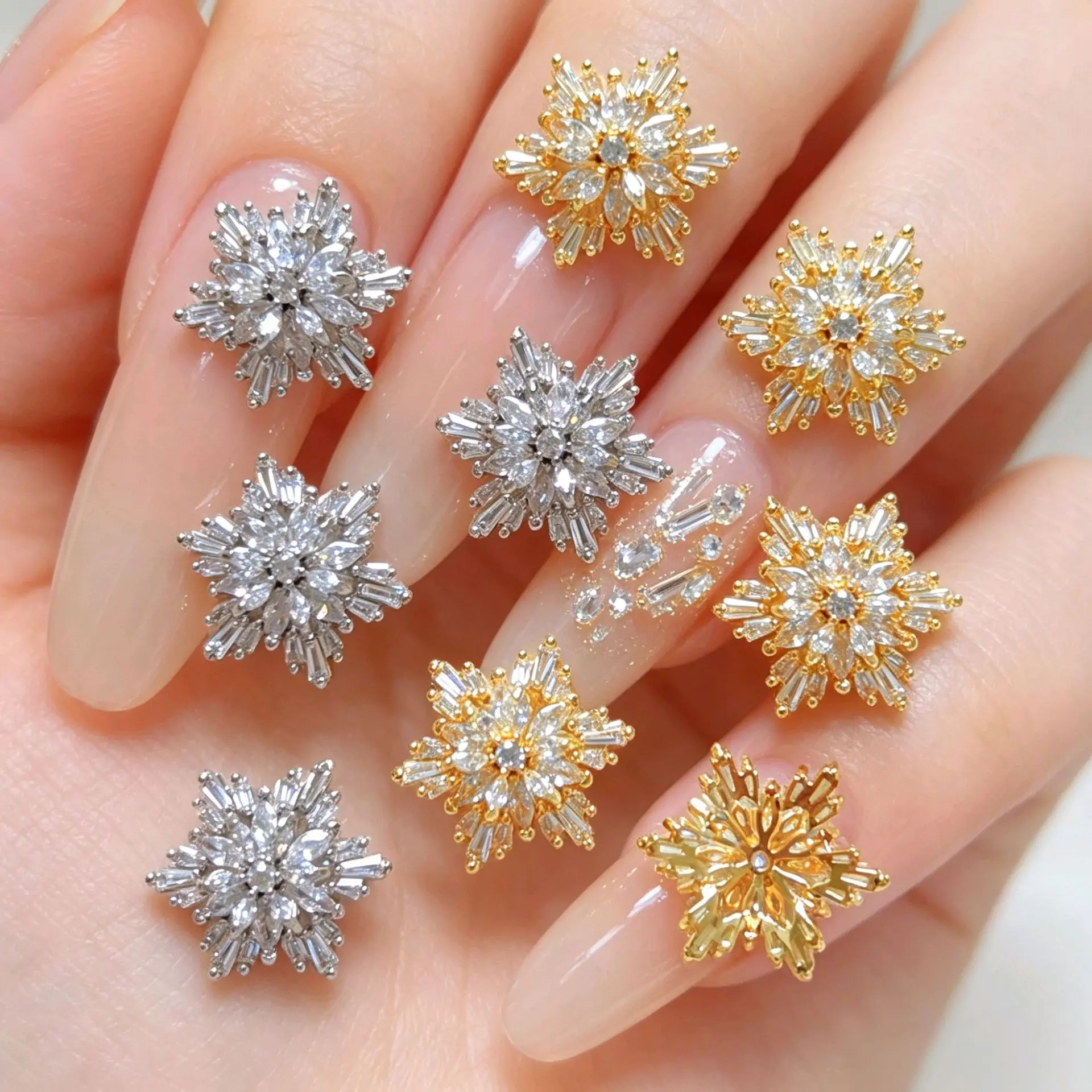 10pcs Luxury Christmas Snowflake Zircon Crystal Nail Art Parts Charms Supplies Manicure Accessories for DIY Nails Decorations