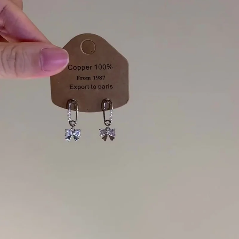 

Fashion Bowknot Earrings for Women's Wedding - Light and Luxurious Synthetic Pearl Jewelry Gift