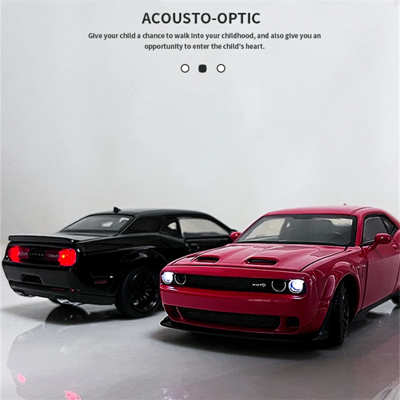 1:32 Dodge Challenger SRT Alloy Sports Car Model Diecast Metal Toy Muscle Car Model Simulation Sound and Light Children Toy Gift