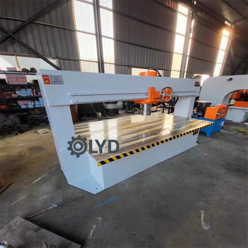 CIF Price 100 Ton Mobile Gantry Hydraulic Press Factory Supply Frame Straightening Machine with Movable Cylinder
