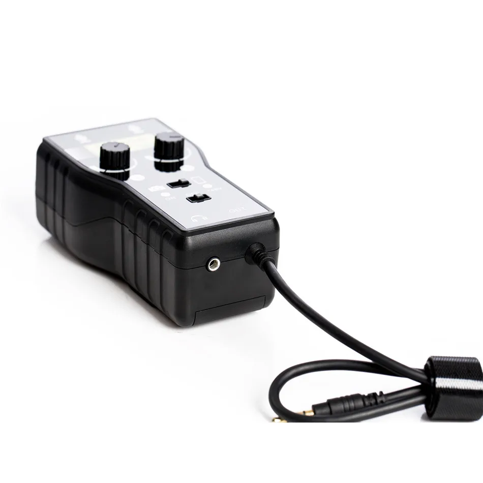 

Saramonic SmartRig+ Professional Universal Microphone Audio Adapter Guitar Interface for DSLR Camera Smartphone