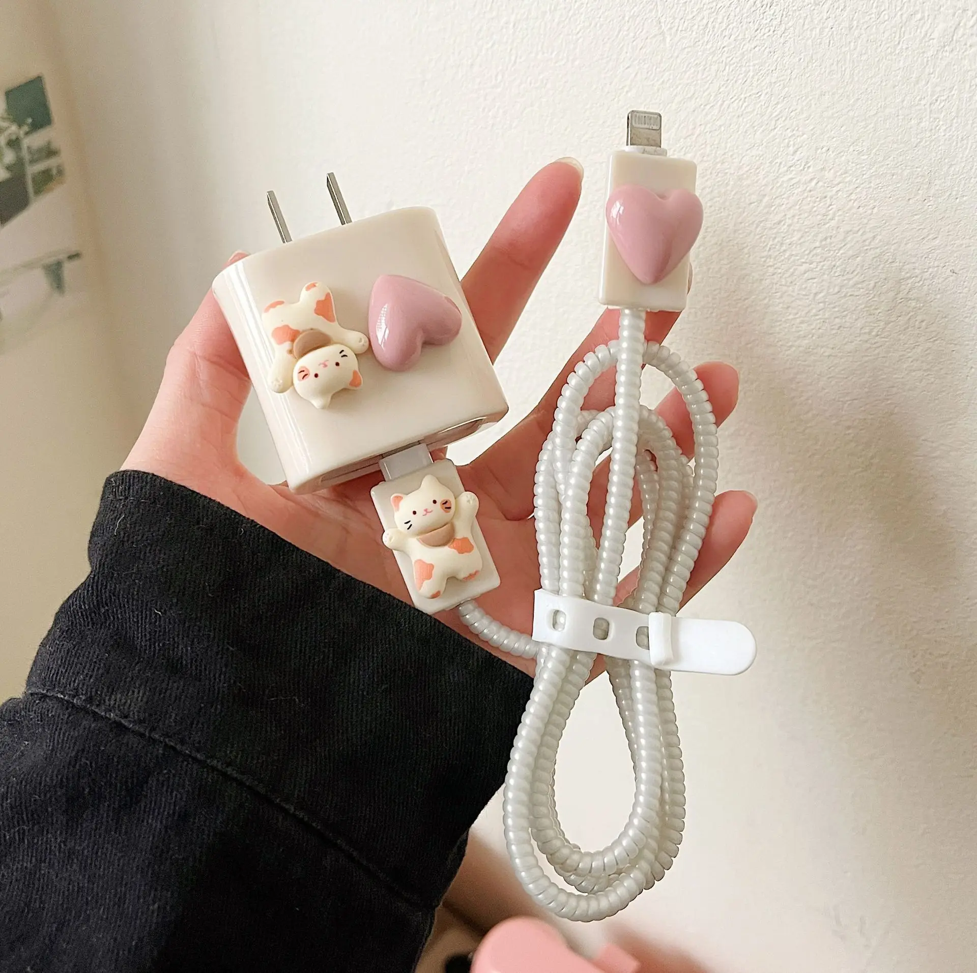 

Vintage Beige Charger Cable Protector Cover For IPhone 15 14 13 16 11 18W 20W Original Charger Data Cord Winder Protective