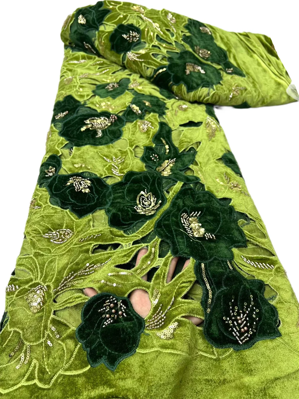 Zwart-witte, luxe, elegante, handgemaakte kant met kralen, tule, fluweel, Nigeriaanse en Franse stijl, met pailletten en borduursels, geschikt voor bruidsmode.