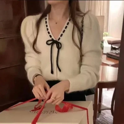 

Милый нежный розовый трикотаж с v-образным вырезом, женский кардиган Bubble Sve с галстуком-бабочкой, весна-осень, новинка, прямая трубка pe