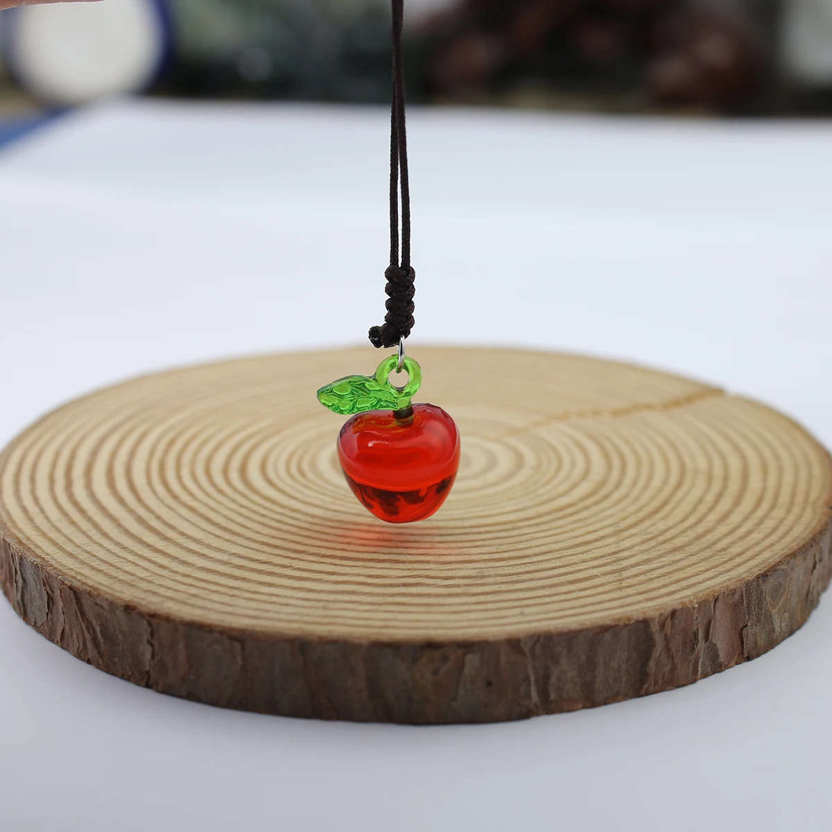 لعبة الحب والمساحة العميقة Caleb المفاتيح تأثيري سلسلة هواتف حبل كيرينغ أبل قلادة مفتاح سلسلة حقيبة اكسسوارات هدايا عيد الميلاد