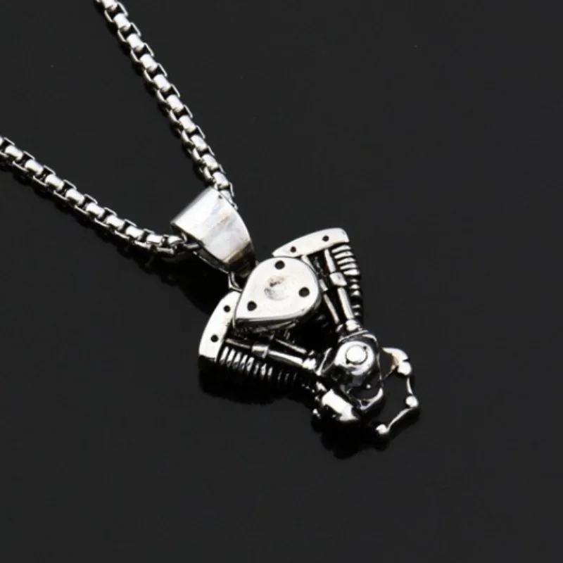 

Creative Hip-hop Rock Retro Locomotive Motorcycle Engine Punk Domineering Men’s Pendant Birthday Gift Necklace Jewelry Gifts