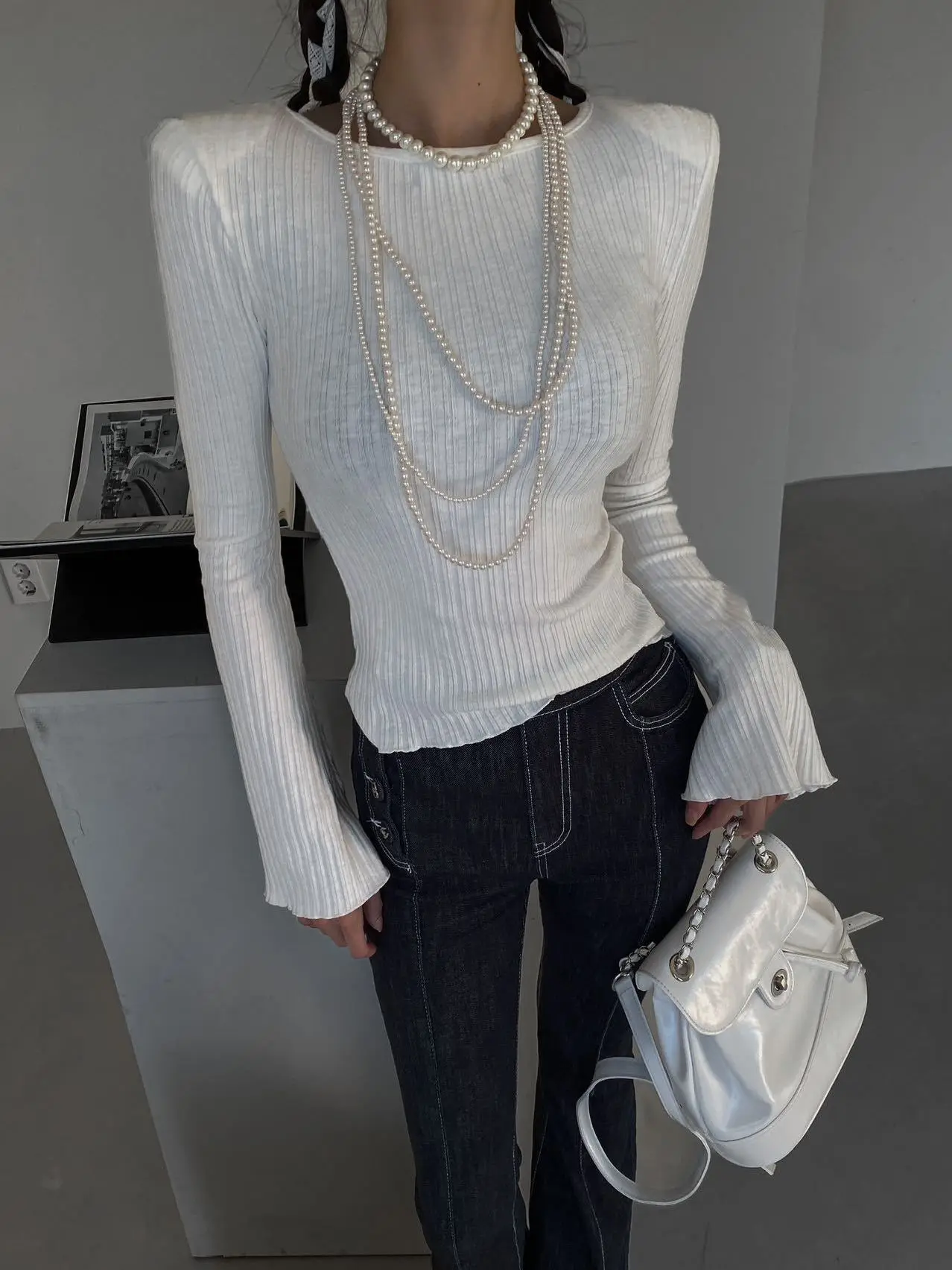 2024 Jesień / zima Koreańska wersja New Hollow Out V-neck Long Sleeve Pullover Women Cinching Waist Solid Slim Knit Top JJIR