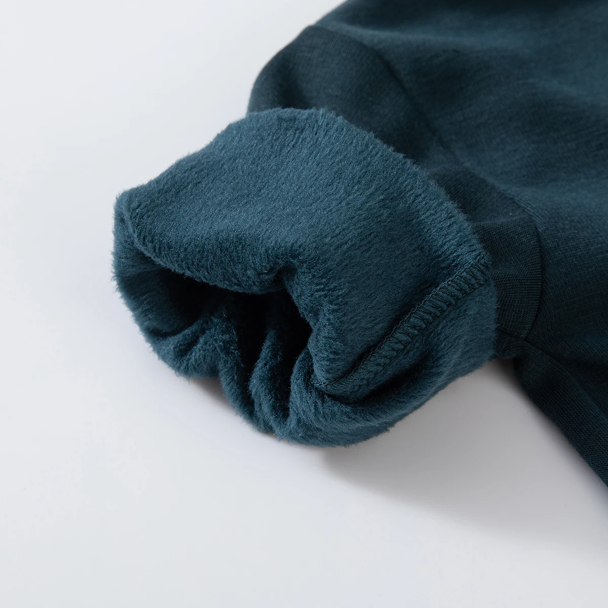 طقم ملابس أطفال شتوية غير رسمية للفتيات بأكمام طويلة ورقبة دائرية بلوفر علوي بلون سادة طقم أنيق مكون من قطعتين