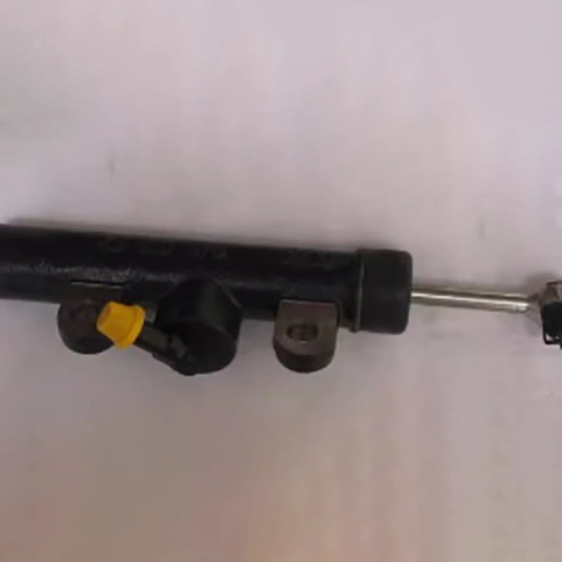 C00002560 자동차 클러치 마스터 실린더 SAIC MAXUS V80 2.5T용