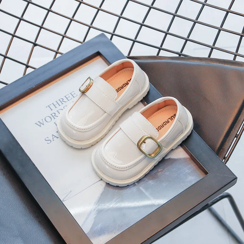 ULKNN – chaussures en cuir verni pour bébé, noires et blanches, à enfiler, plates, à la mode, pour enfants