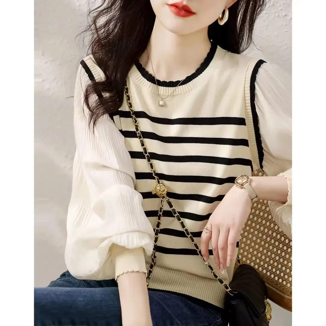 Fake two-piece striped sweater women's 2024 spring and autumn splicing sweet top versatile age-reducing knitted sweater
