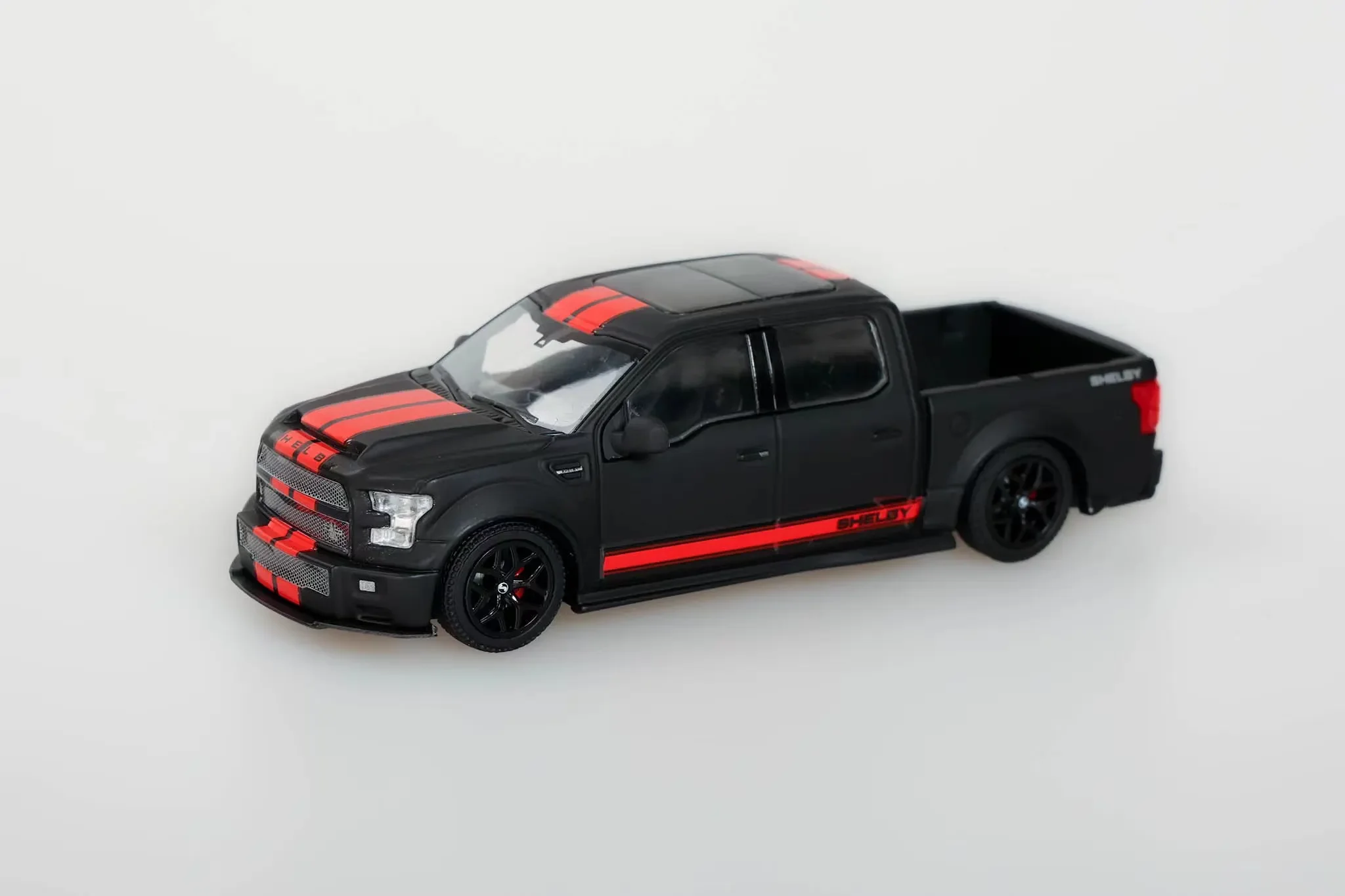 Funny Model 1:64 Shelby F150 red Black SIlver limited499 Model Car