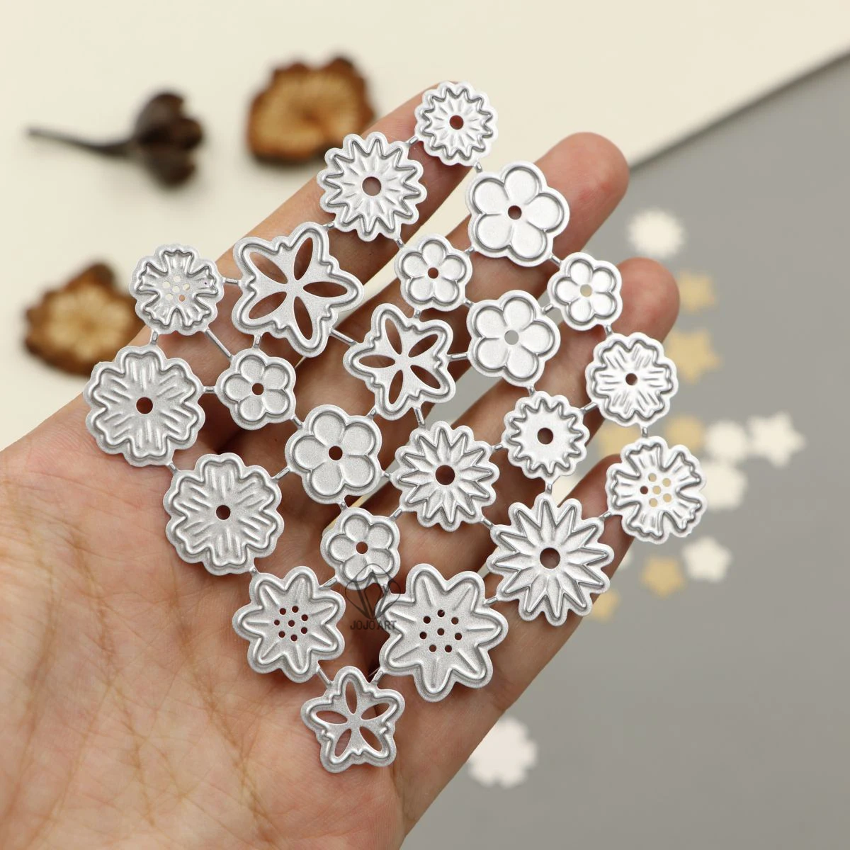 Mini Petal Flower Metal Cutting Dies for Scrapbooking DIY Album Educational Embossing Greeting Card Die Cuts 3D Flowers 2023 New