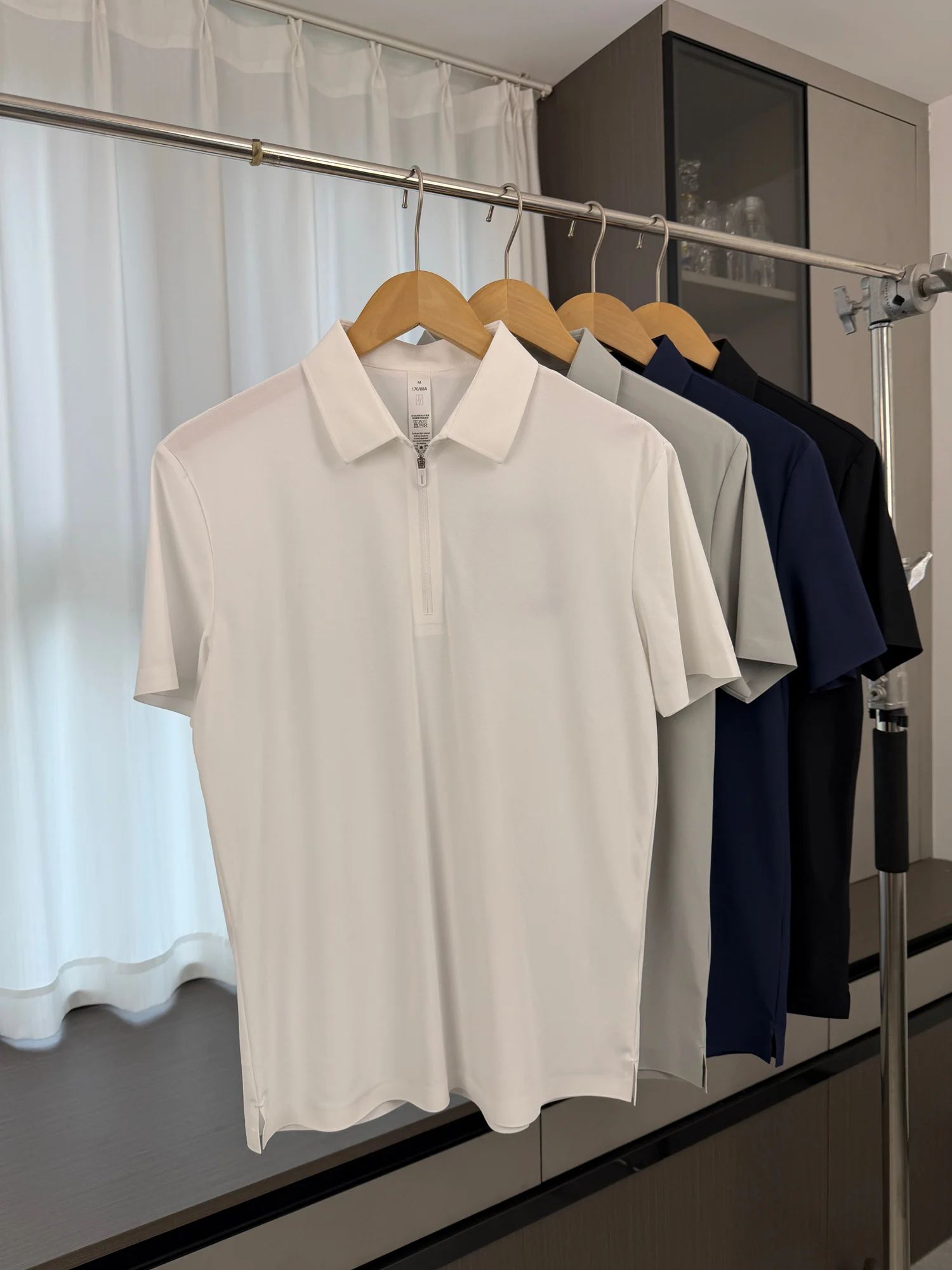 

Men's Summer Lightweight Breathable Short Sleeve Shirt Full Pressure Glue Quick Dry Cool Comfortable Casual Fashion City...