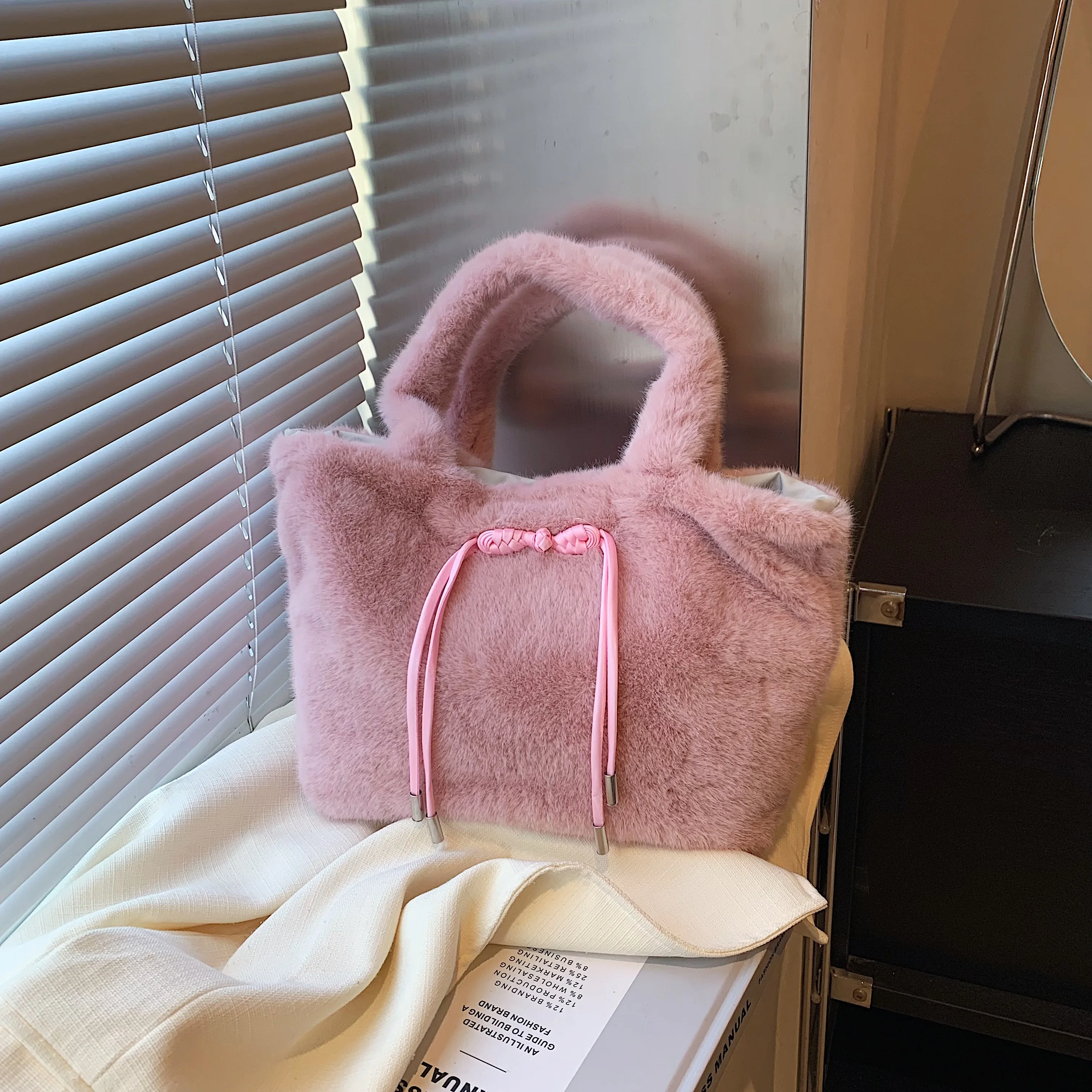 

Осенне-зимняя сумка-мешок, сумка через плечо, новая сумка в китайском стиле из плюша, сумка из высококачественной шерсти