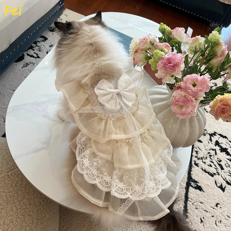 

Retro Handmade Pet Dog Cats Clothes Fine Fashion Lace Bow Champagne Gold Party Dresses for Small Medium Dogs Puppy Home Wear