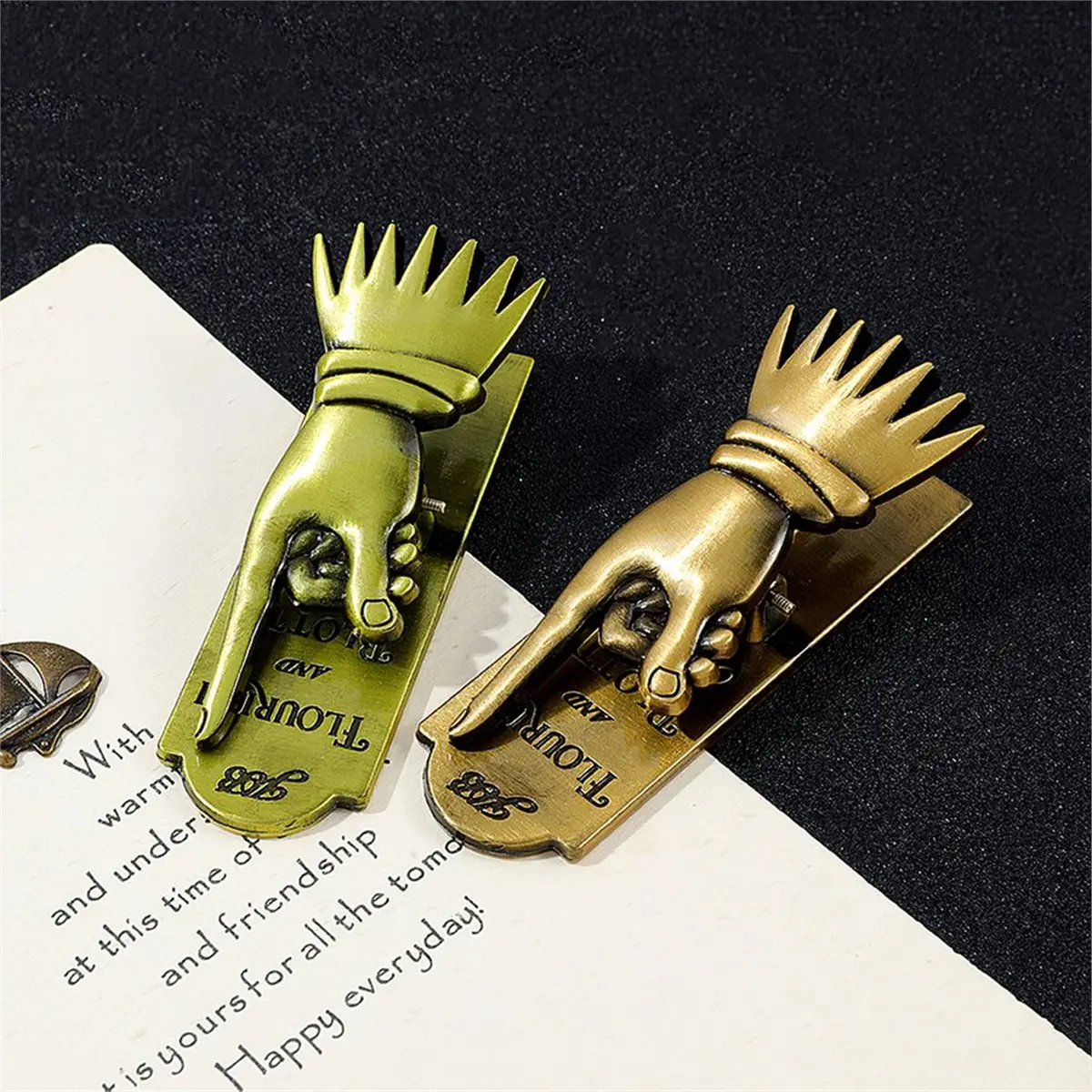 Eco-friendly Crown Hand Metal Bookmark Antique Book Marker Reading Accessory Gift for Book Lovers Stationery Decoration A