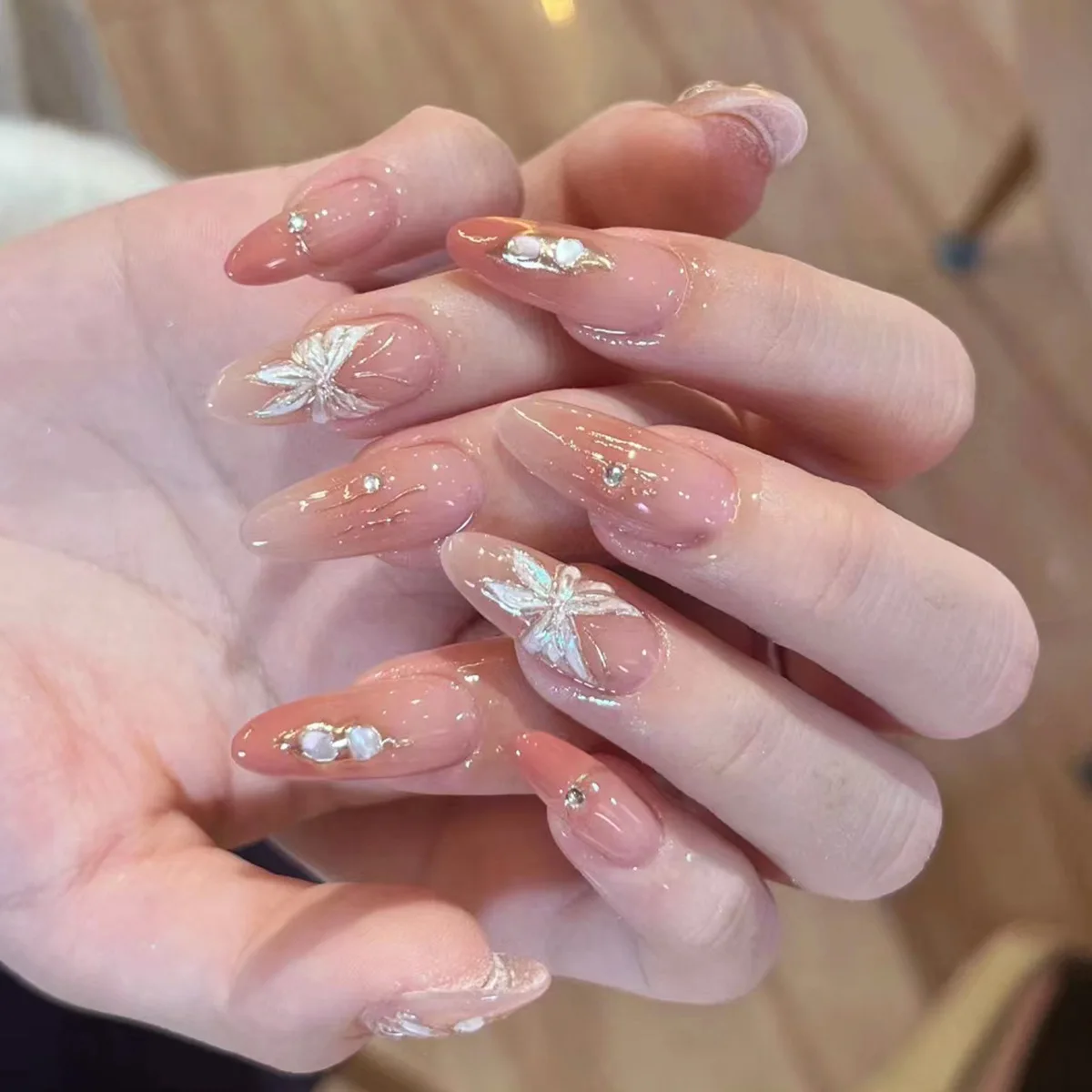 Faux ongles rose brillant avec poignées en diamant, nail art, manucure complète, fard à joues, amande moyenne, papillon œil de chat, N64.Shiny, pointe d'ongle, 10 pièces