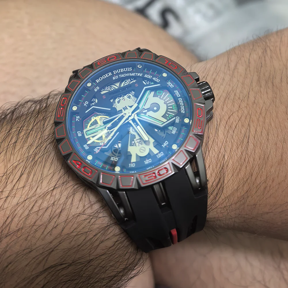 

2025 Roger Super Quality Original Brand Watches For Mens Big Dial Luxury Fashion Quartz Wristwatch Business Sports AAA+ Clocks