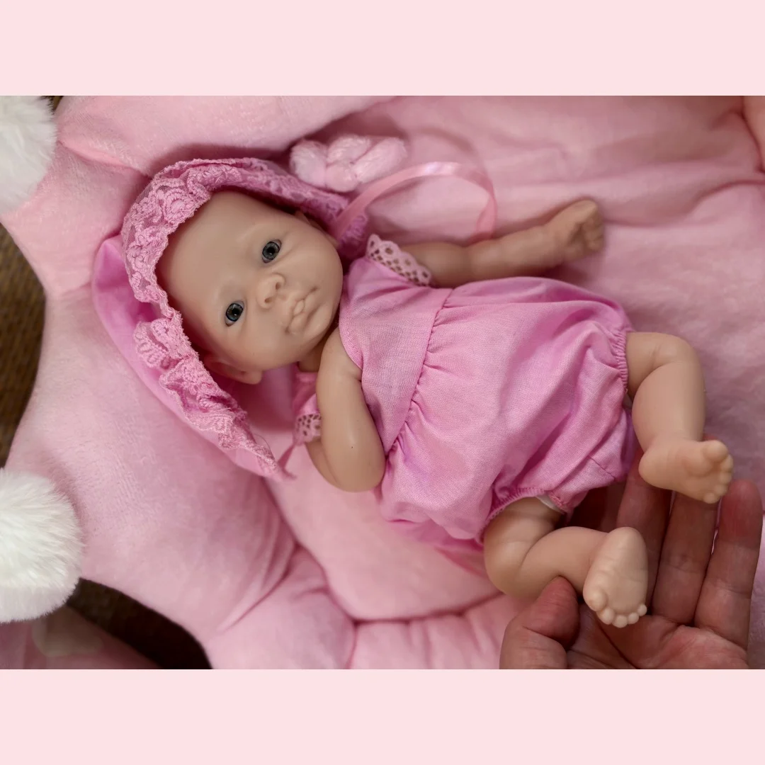 2 스타일/10 인치 도색되지 않은 오픈 아이 솔리드 실리콘 소녀 인형 빨 수있는 바디 수제 실물 같은 진짜 비비 다시 태어난 소녀 인형