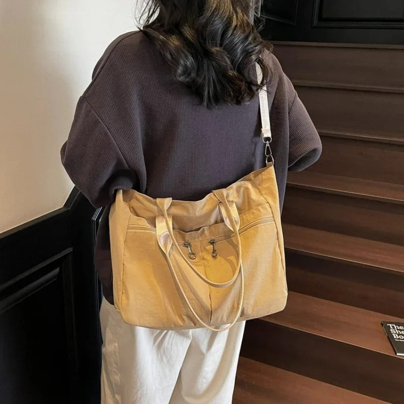 Borsa a tracolla a tracolla in pelle di design di borse da donna alla moda Borsa da viaggio elegante da donna di marca di lusso