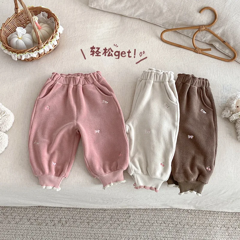 Girls' Double-sided Fleece Sanitary Pants 2025 New Winter Baby Fashion Embroidered Cartoon Casual Pants Children's Pants