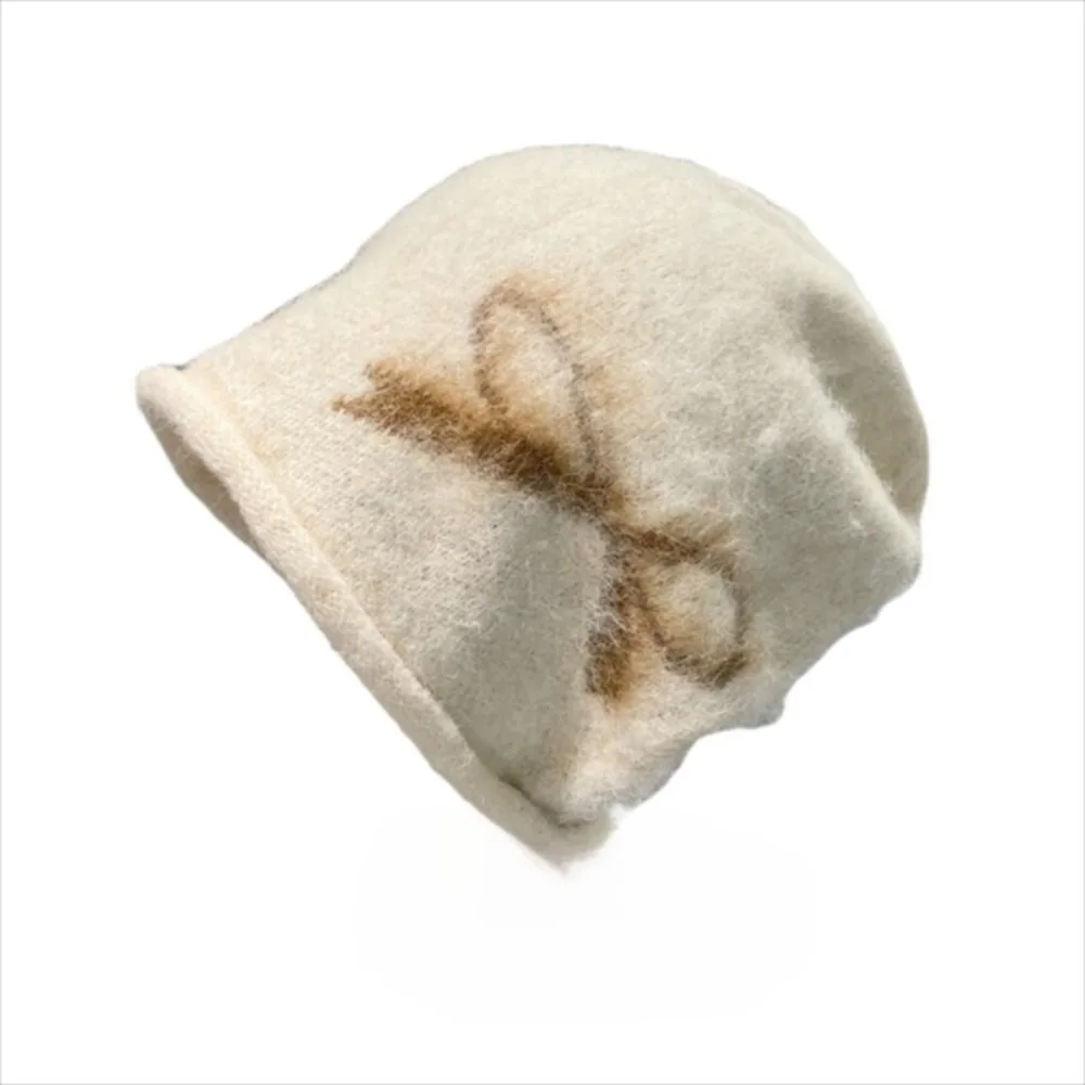 

Large Head Size Knitted Pile Cap Cable Knit Warm Woolen Butterfly Knot Hat Windproof Design Retro Style Chunky Hat Autumn Winter