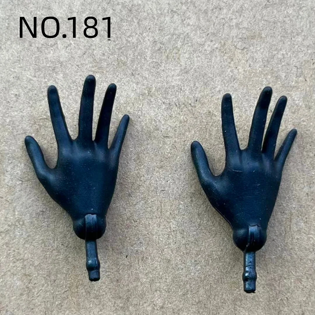 Set di mani e gomiti per bambole Monster Doll - Accessori di ricambio originali per bambole artistiche nei colori verde, nero, marrone, grigio, beige.