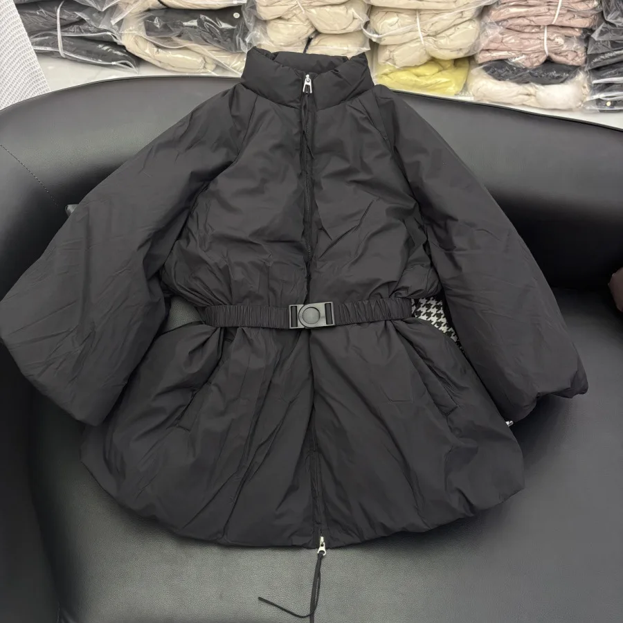 2026 Herbst und Winter Laterne Ärmel Daunenjacke Damenmode Vielseitige Gürtel Daunenmäntel Stehkragen Schnee Parka Jacke