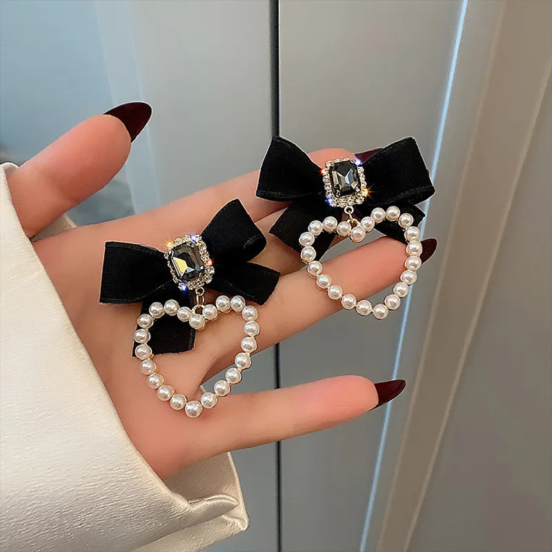 Accessories for Women Retro Rhinestone Bow Earrings for Women Black BowKnot Heart Shaped Imitation Pearl Earring Party Jewelry