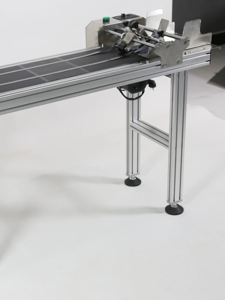 Yaomatec Automatic Paging Machine Paper Box Paging Card Counting Conveyor Belt Paging Machine Suitable for Flat Inkjet Printers