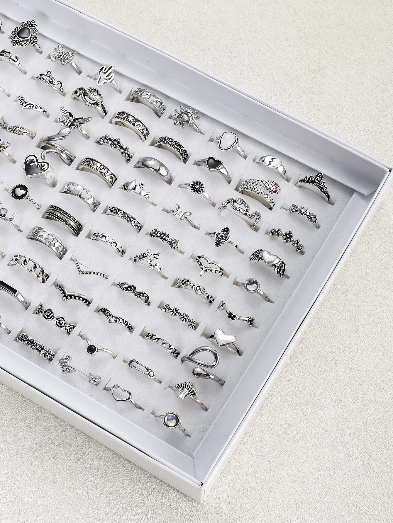 5/30/50/100 قطعة/الوحدة مصنع الجملة سبائك خواتم الاصبع للنساء حار جديد انقطاع الجمجمة العنكبوت الحيوان ليف الحب الأفعى مجوهرات