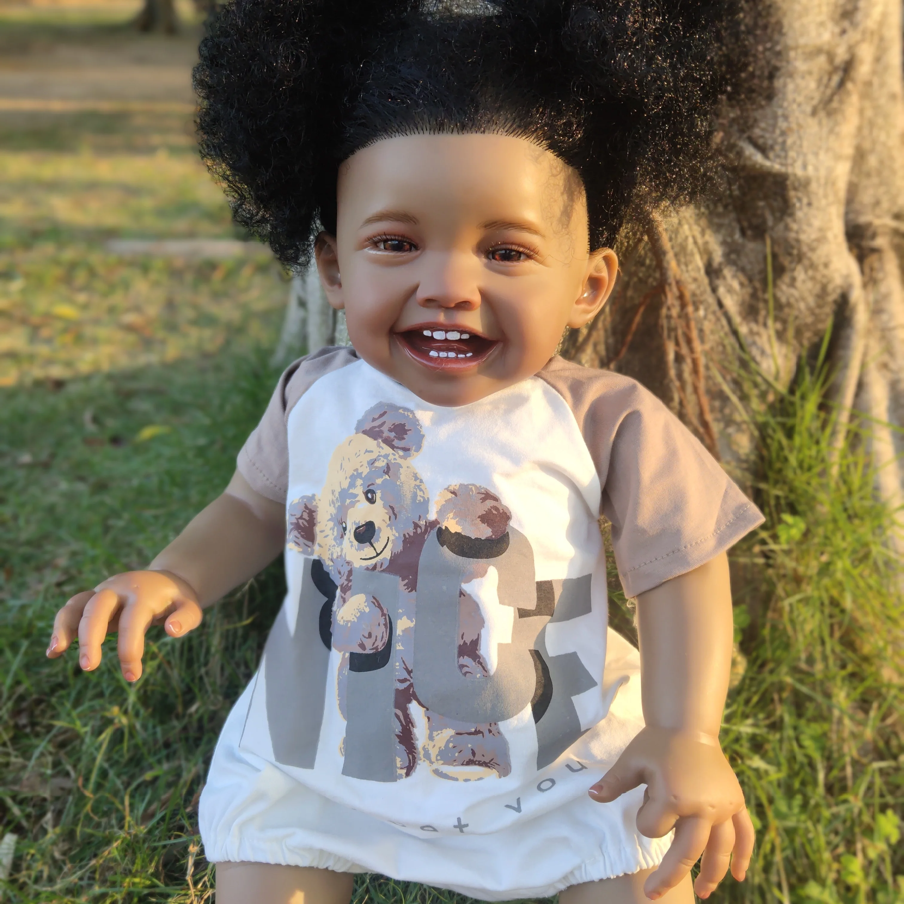 Bebe Dark Skin Boneca Reborn 22Inch Black Reborn Soft Silicone Vinyl Doll Smile Toys Playmate Christmas