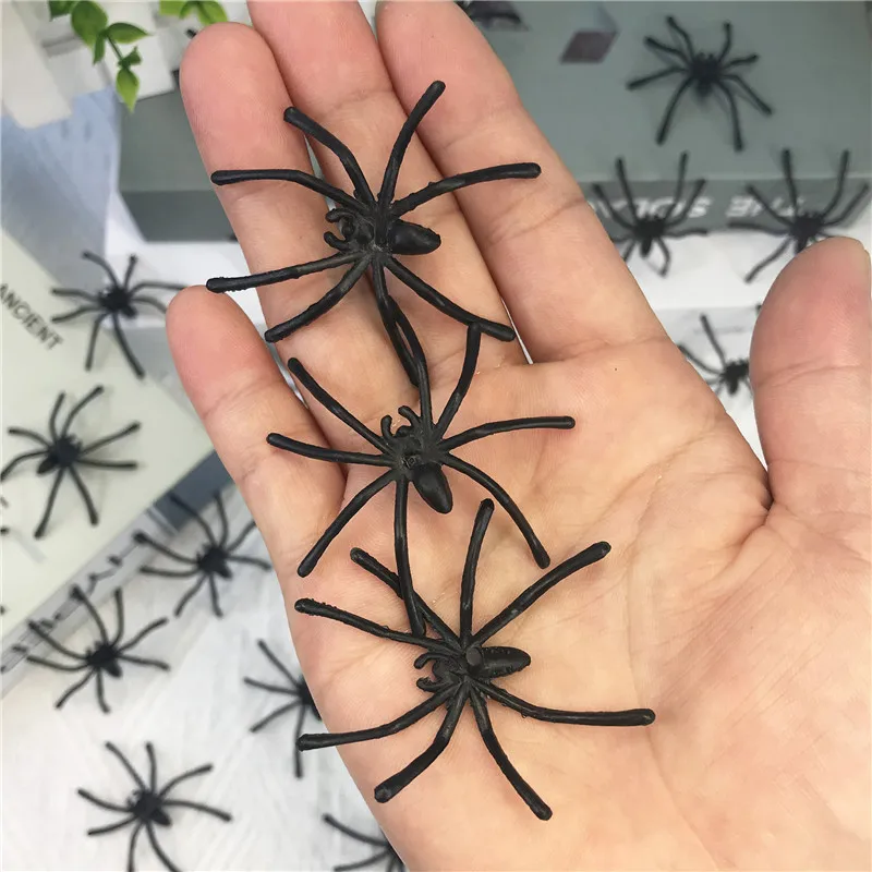 

30Pcs Mini Plastic Fake Spider Halloween Party Prank Toys Haunted House Horror Props Kids Favors Funny Toys Halloween Supplies