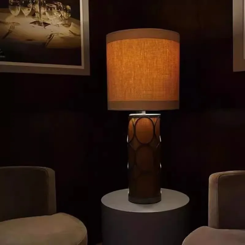 Modern simple solid wood home romantic and warm master bedroom desk lamp