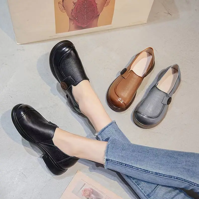 XT Double Buckle Mary Janes Loafers for Women Retro British Style Small Leather Shoes Fall Uniform Black Gray Student Friendly