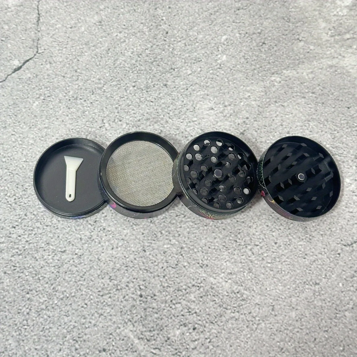 1.6/2/2.5 بوصة شجرة الحياة المعادن مطحنة الأعشاب مطحنة هاون 4-Layers التبغ الفانيليا برعم طاحونة العشب السيجار التدخين السجائر أداة