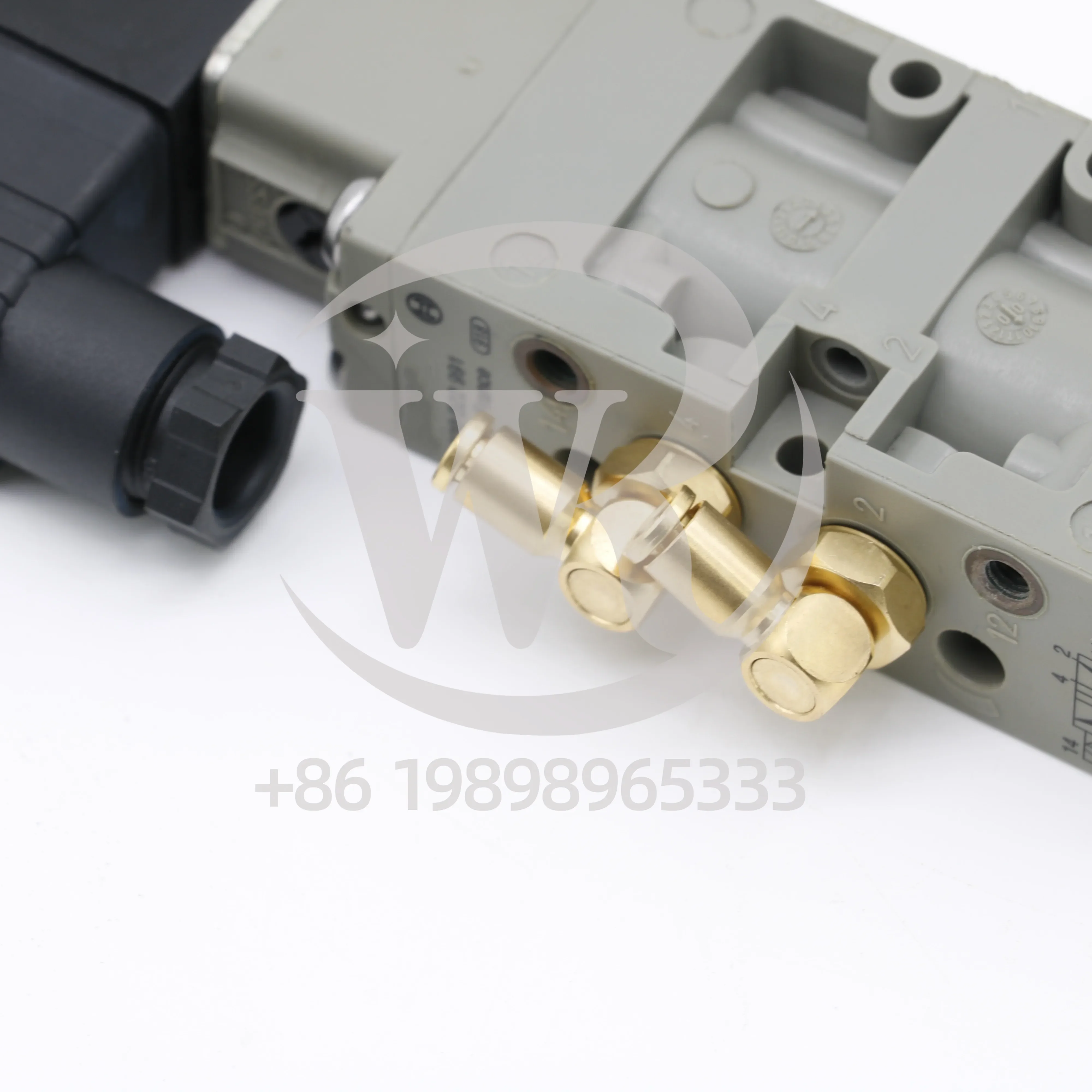 Heidelberg M2.184.1051 Solenoid Valve Pneumatic Valve MO CD102 SM74 Durable Printing Press Spare Parts