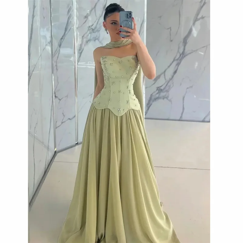 فساتين سهرة مخصصة من Contessa Dubai على شكل حرف a للحفلات الراقصة 2025 فساتين سهرة فاخرة بدون حمالات بطول الأرض