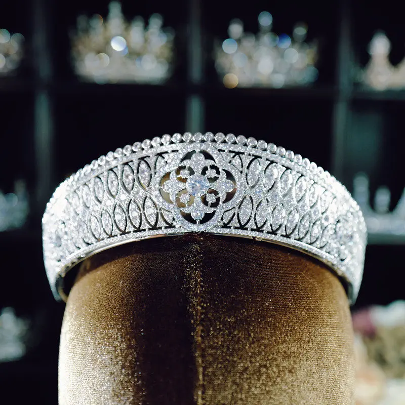 

High-End Retro European Princess Crown Headwear for Brides Wedding Birthday Ceremonies Luxury Heavy Work Headpiece Accessory