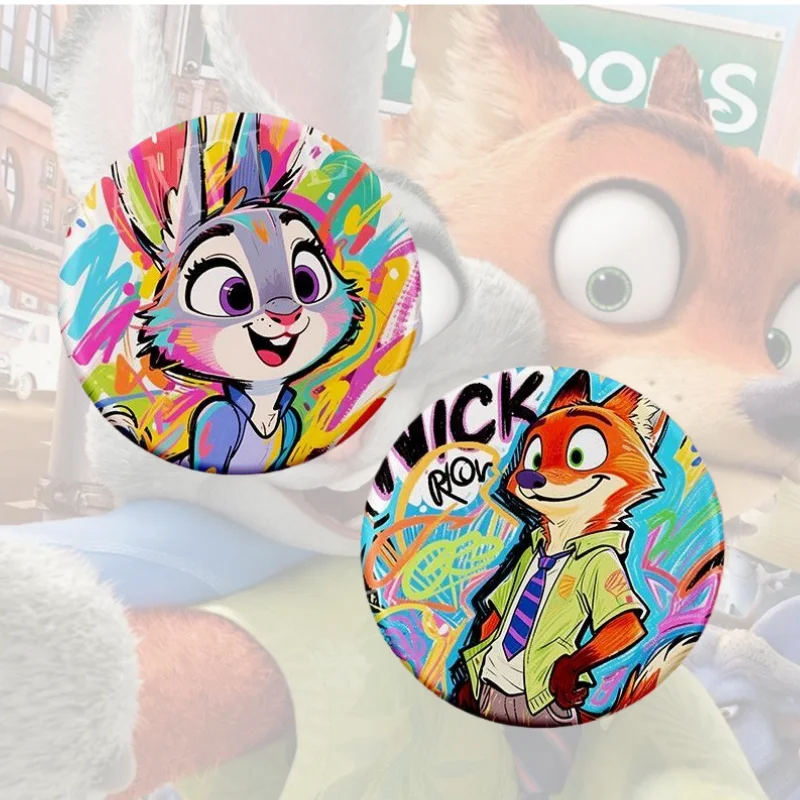 جديد ديزني Zootopia جودي نيك الرسوم المتحركة الثانوية المحيطة الكرتون الكتابة على الجدران سلسلة شارة الإبداعية لطيف 58 مللي متر بروش سميك هدية