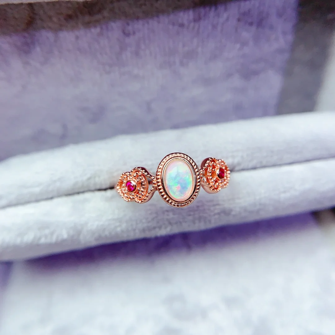 

Natural Opal Ring S925 Silver Designer Work Sparkling Stone Delicate Cutting Smooth Texture Graceful Daily Jewelry 4*6mm