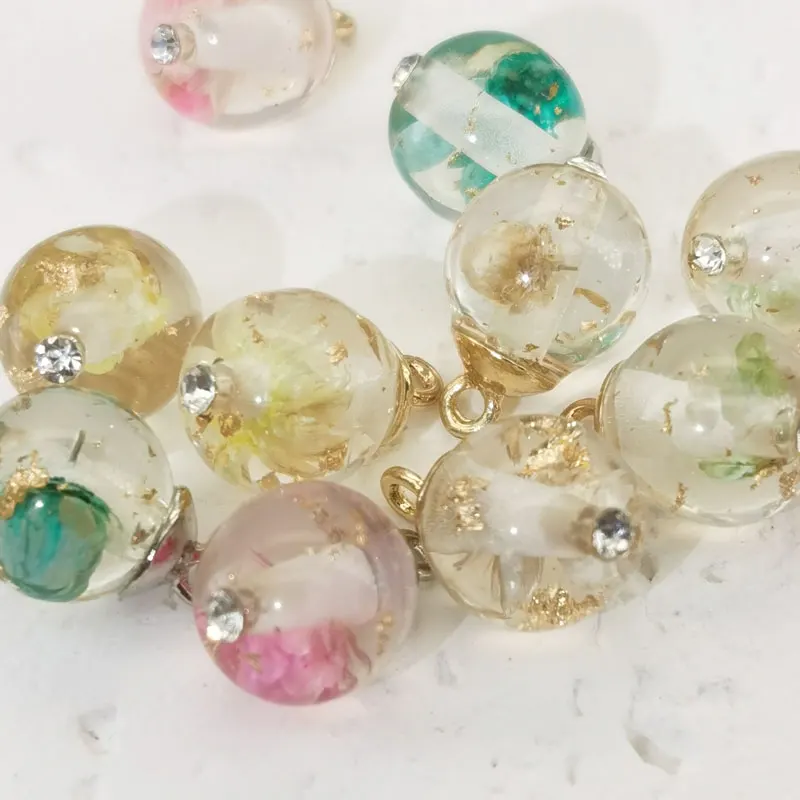 Imitation Jade getrocknete Blumen runde Perlen glasierte Knöpfe Kleidung Knöpfe Zubehör Näh materialien Harz Knöpfe Großhandel – Detail 2