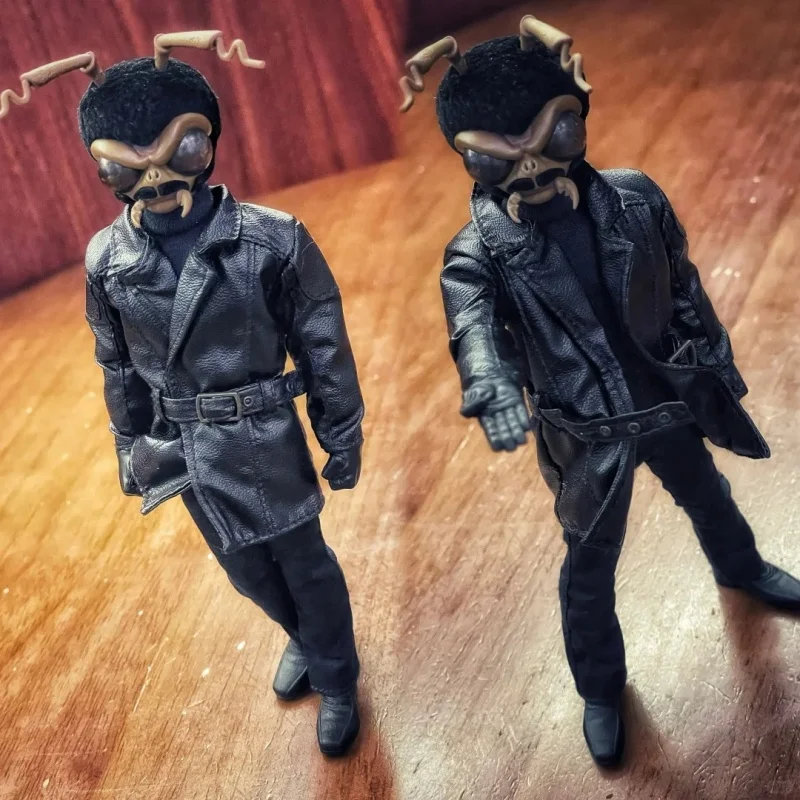 

Оригинальная шарнирная фигурка Mezco 16 см, золотая этикетка, агент Gomez 1975, коллекция, декоративная игрушка