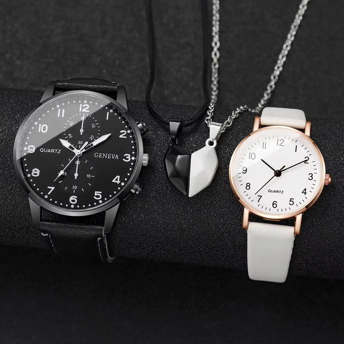 4PCS Fashion Couple Watches Necklaces Set Arabic Dial Quartz Watch Casual PU Leather Strap WristWatches （Without Box）