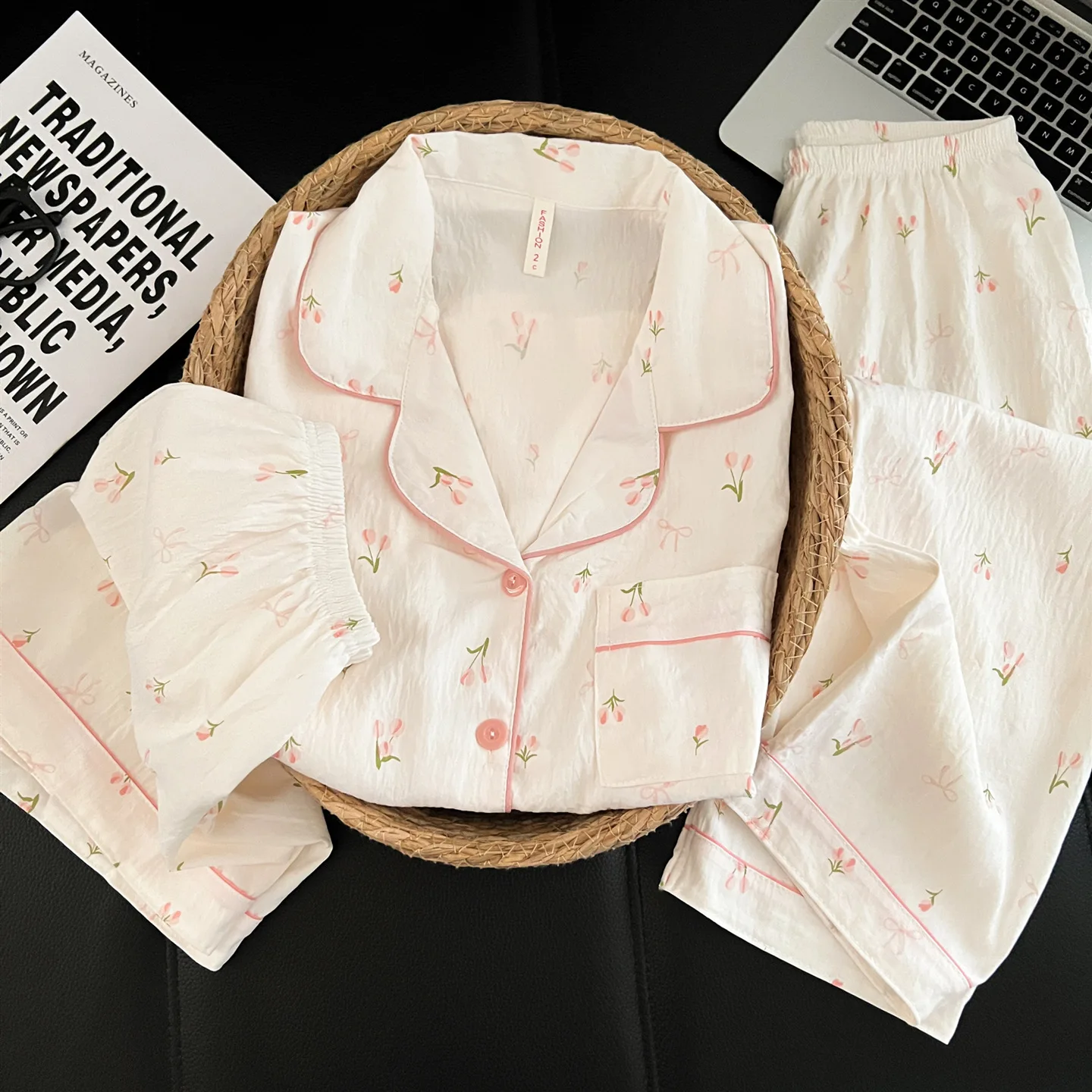 

New Stylish Floral Pajamas for Women, Summer Short-Sleeve and Long-Pants Three-Piece Set, Loungewear for Women, Summer Clothing