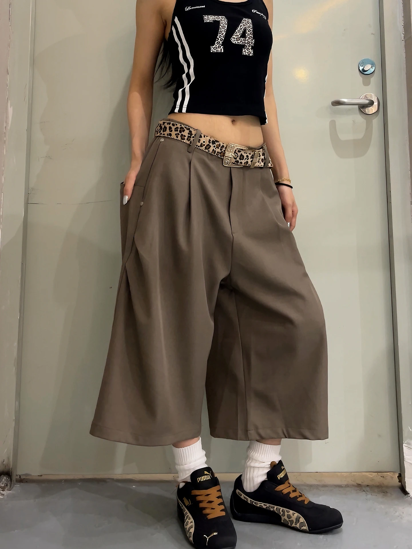 American Cleanfit Pleated Wide Leg Brown Seven-Foot Draping West Pants Casual All-Match Shorts for Men And Women