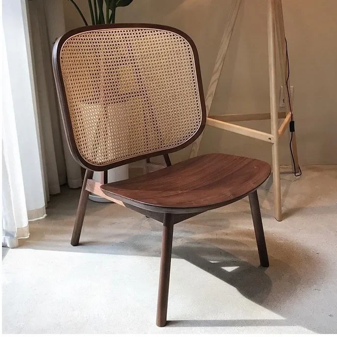 Скандинавский современный простой дом, кресло со спинкой для отдыха, кровать и гостиная для завтрака, диван-кресло