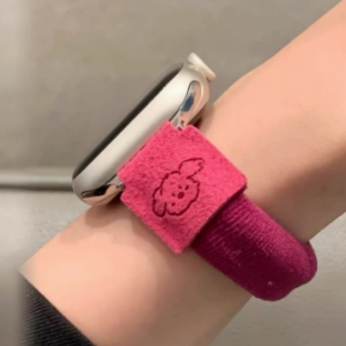 2025 Cartoon Puppy Elastic Strap For Apple Watch 10 9 8 7 6 SE 5 Girl Small Wrist Band For iwatch 41mm 46mm 49mm 45 40mm 42mm 38