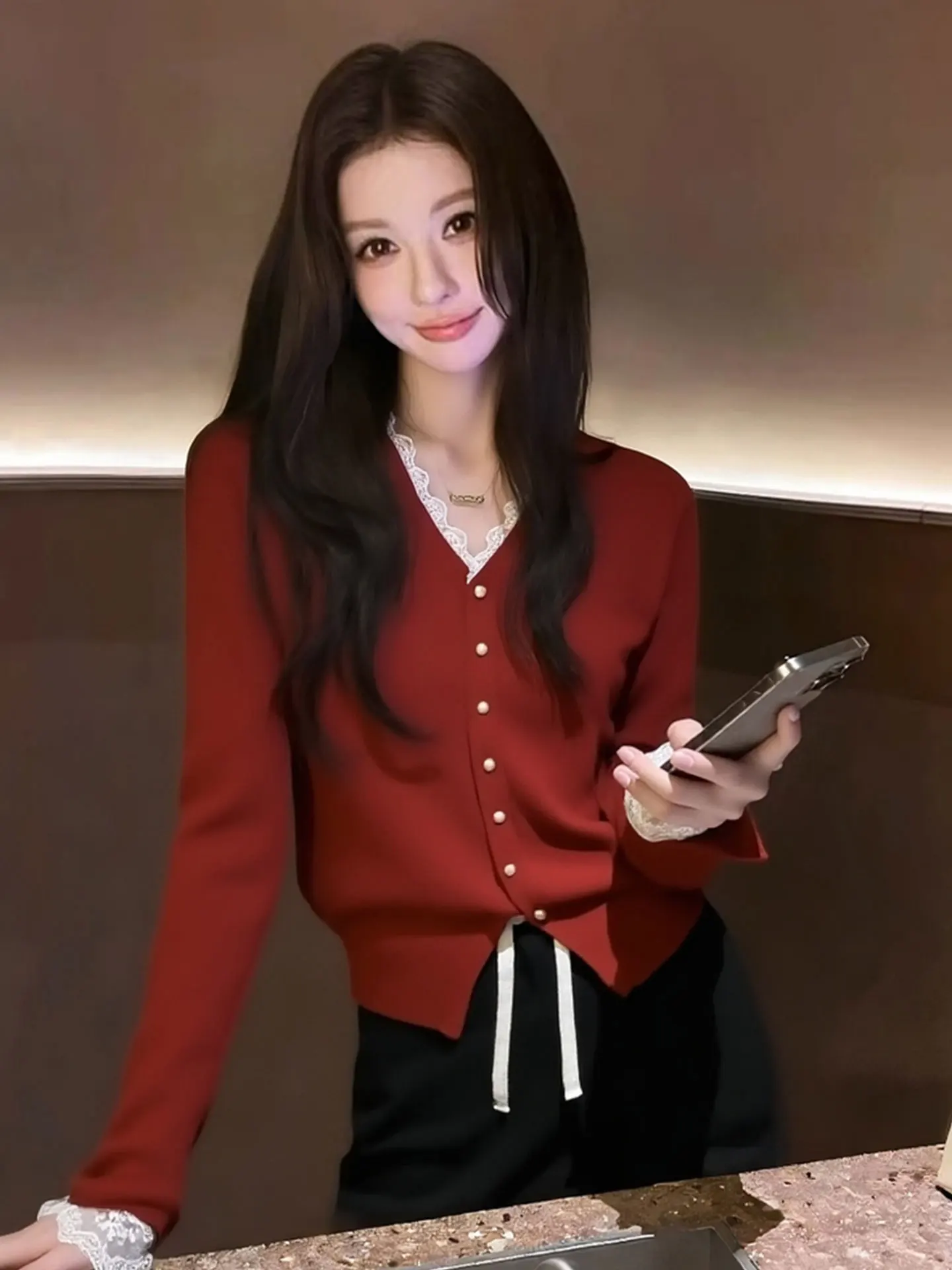 

Ele Long Sve Red Knitted Sweater Lace Patchwork Cisas Theme High-end European Brand Women's Camere Sweater